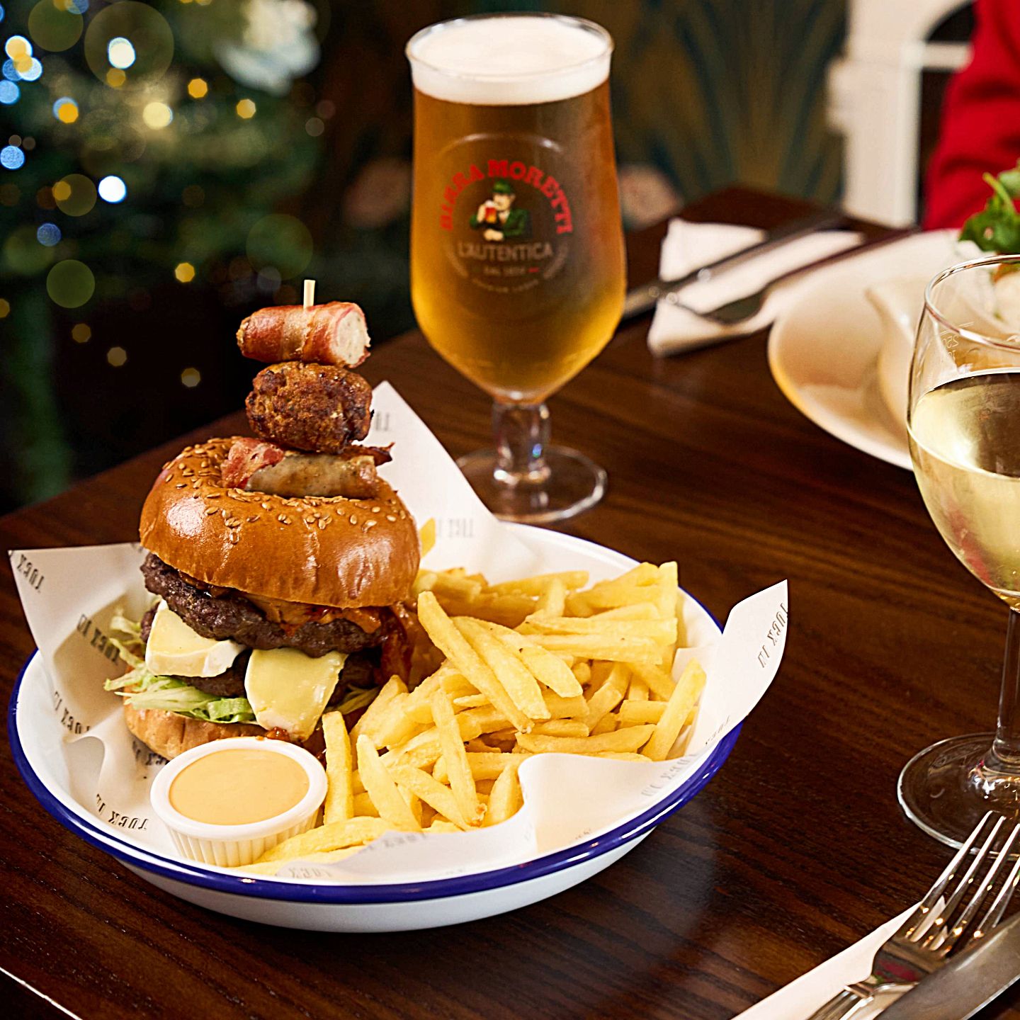 Festive Lunch & Dinner at The William Webb Ellis in Rugby